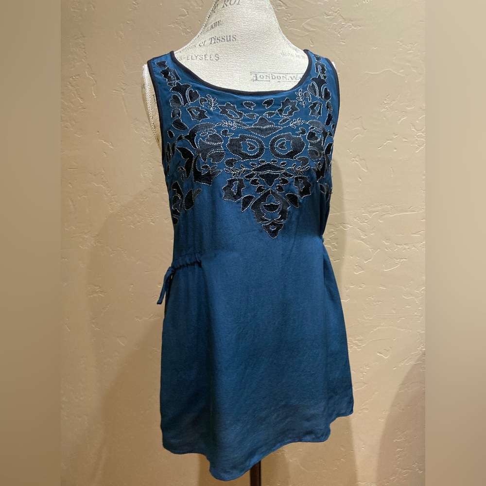 Peruvian Connection Blue Floral Silk Blouse with Tie, Size Medium